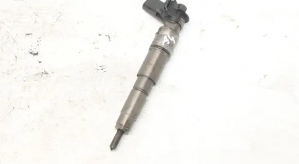 BMW X5 E70 Fuel injector 7792721 779272107