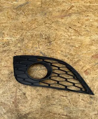 Seat Exeo (3R) Front bumper lower grill 3R0853192