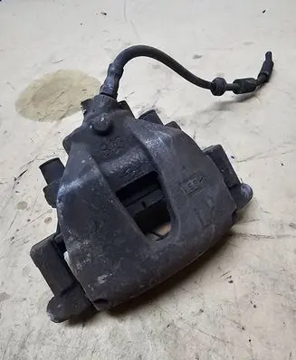 Ford Focus Front brake caliper 818300