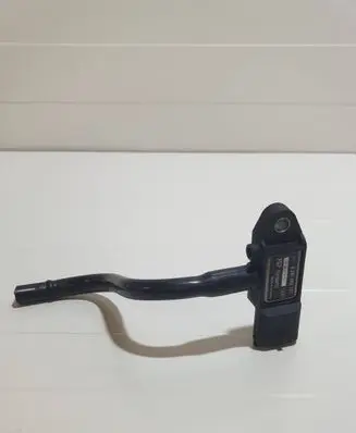 Opel Astra H Exhaust gas pressure sensor 55198717 0704121FF5 0281002771