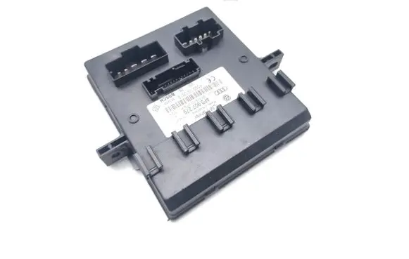 Audi Q7 4L Comfort/convenience module 4F0907279 F005V00619