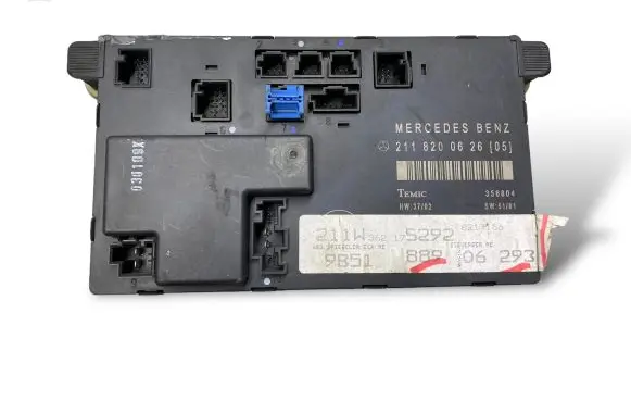 Mercedes-Benz E W211 Door control unit/module 2118200626