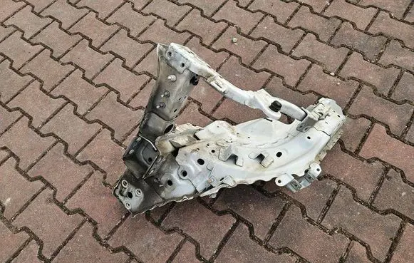 Opel Insignia B Front bumper support beam 