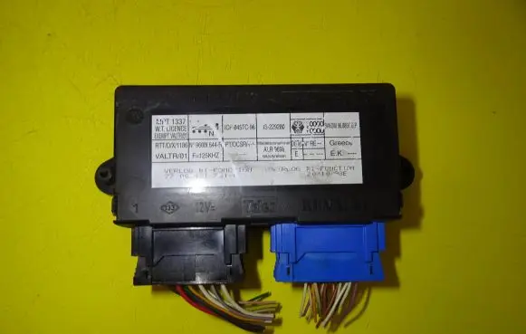 Renault Laguna I Comfort/convenience module 7700421261A
