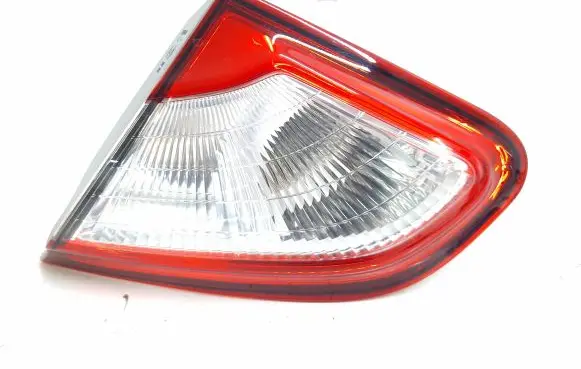 Nissan Qashqai Tailgate rear/tail lights B26550BR01A 89503209 XS21REB00T