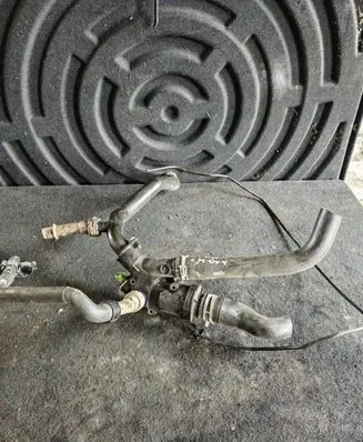 Ford S-MAX Thermostat housing 9803648780