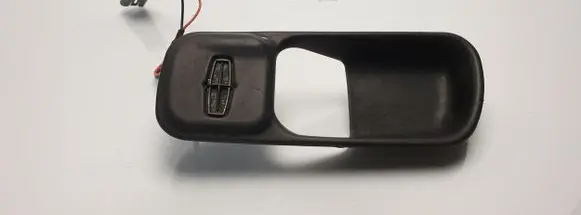 Lincoln Town Car Front door cover/cap F5VB5422634A