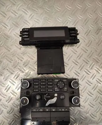 Volvo V70 Climate control unit 30782906 SN1092373 M3031200127