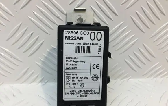 Nissan X-Trail T30 Door central lock control unit/module 28596CC000