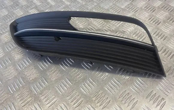 Audi A3 S3 8V Front fog light trim/grill 8V3807681A