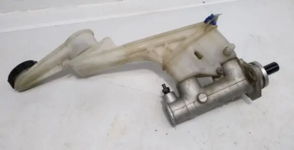 Mazda Premacy Master brake cylinder