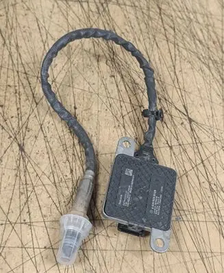 Mercedes-Benz E W213 Lambda probe sensor A0009053009
