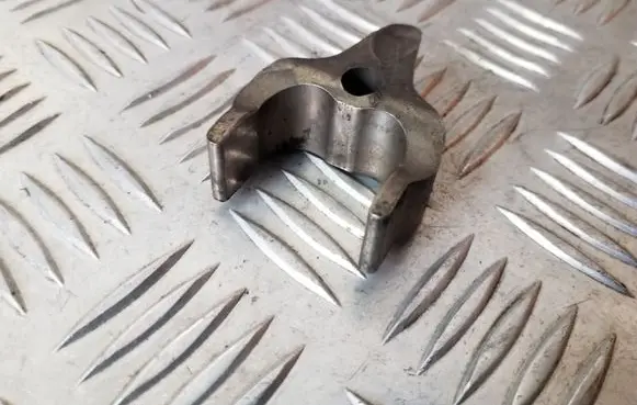 BMW 1 F20 F21 Fuel Injector clamp holder