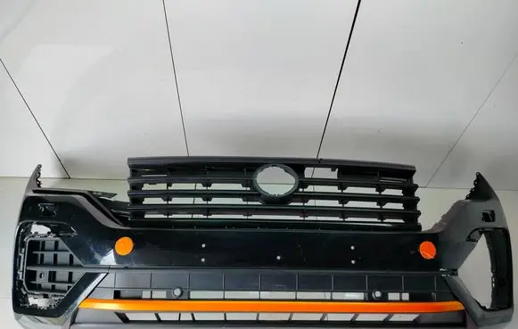 Volkswagen Touareg III Front bumper 760807221F