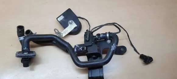 Porsche Macan (95B) Coolant heater control valve 95B819735 95B819314 95B951803