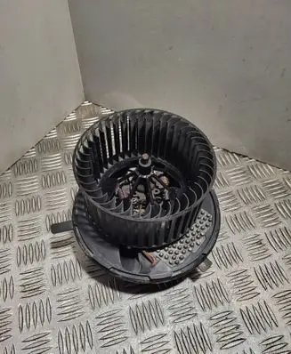 Volkswagen Golf VI Heater fan/blower 3C0907521D 997211A 2468105383