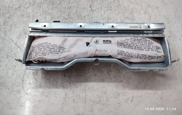 Mercedes-Benz E A207 Knee airbag 2048602002