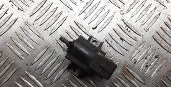 Lexus IS 220D-250-350 Vacuum valve 258600R010