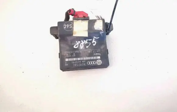 Volkswagen Caddy Door control unit/module 1k0907530e 1k0907951