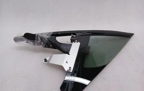 Aston Martin Vanquish V12 Front door window/glass (coupe) CD33C262A36BB