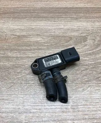 Volkswagen PASSAT B7 Exhaust gas pressure sensor 076906051B