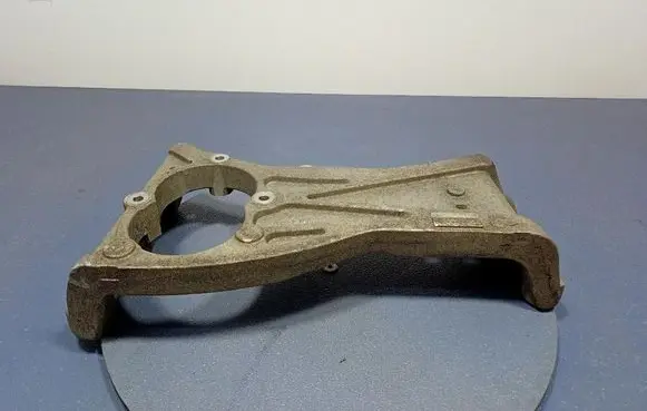 Maserati Levante Gearbox mounting bracket 670032044