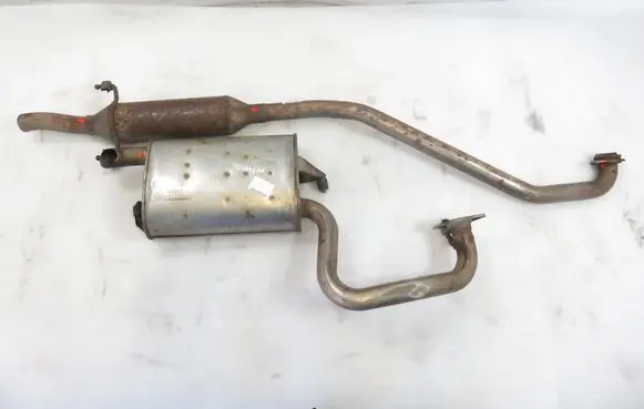 Toyota Avensis T250 Exhaust gas pipe 