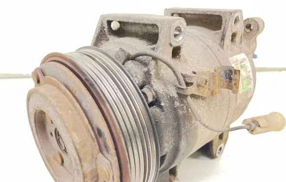 Volvo S60 Air conditioning (A/C) compressor (pump) 8708581 686B348702 P30780144