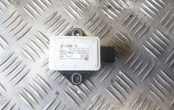 Audi A4 S4 B7 8E 8H ESP acceleration yaw rate sensor 8E0907637A 0265005618 1275100609