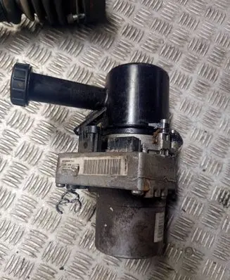 Peugeot 407 Power steering pump A5093071
