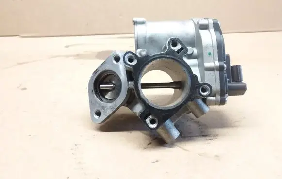 Nissan Primastar EGR valve 71033403
