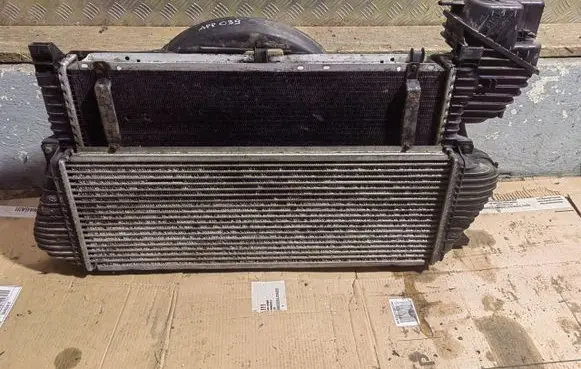 Mercedes-Benz Sprinter W901 W902 W903 W904 Intercooler radiator A9015010701