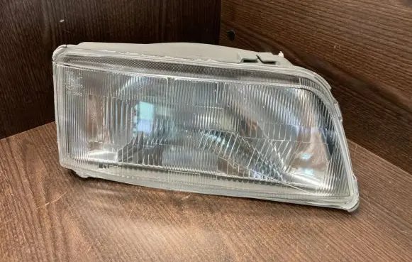 Peugeot Boxer Headlight/headlamp 35680748