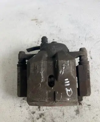 Toyota Prius (XW30) Front brake caliper