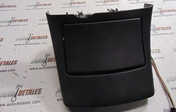 Mercedes-Benz E W211 Ashtray (rear) A2116800450