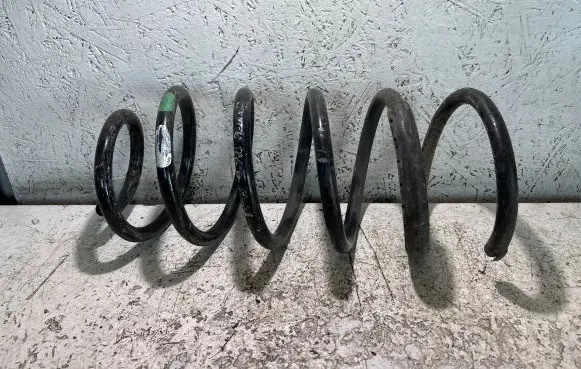 Volvo XC90 Front coil spring