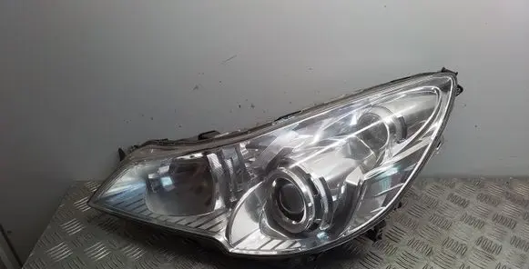 Subaru Legacy Headlight/headlamp