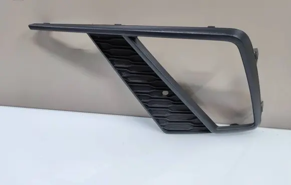 Seat Ibiza V (KJ) Front bumper lower grill 6F0853665A