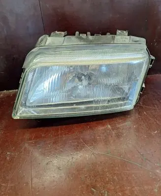 Audi A4 S4 B5 8D Headlight/headlamp 1307022194