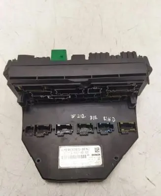 Mercedes-Benz E W212 Fuse module 2129004500