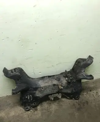 Peugeot 5008 Front subframe