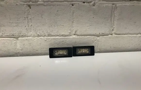 Number plate light