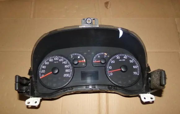 Fiat Punto (188) Speedometer (instrument cluster) 46833366