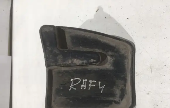 Toyota RAV 4 (XA30) Rear mudguard 6563142010