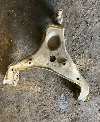 Mercedes-Benz Sprinter W906 Front lower control arm/wishbone