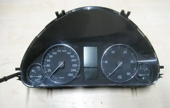 Mercedes-Benz C W203 Speedometer (instrument cluster) A2035407547 110080266011