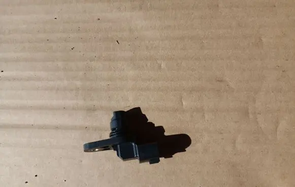 Subaru Forester SK Camshaft speed sensor 22056AA280