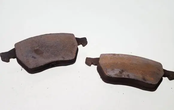 Volkswagen Sharan Brake pads (front) 