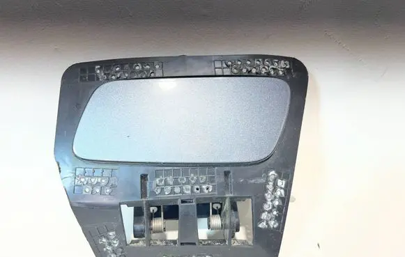 Volvo S90, V90 Headlight washer nozzle holder 31383234