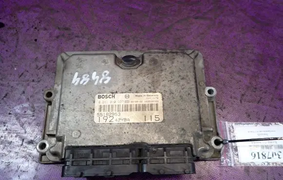 Fiat Stilo Engine control unit/module ECU 55182953